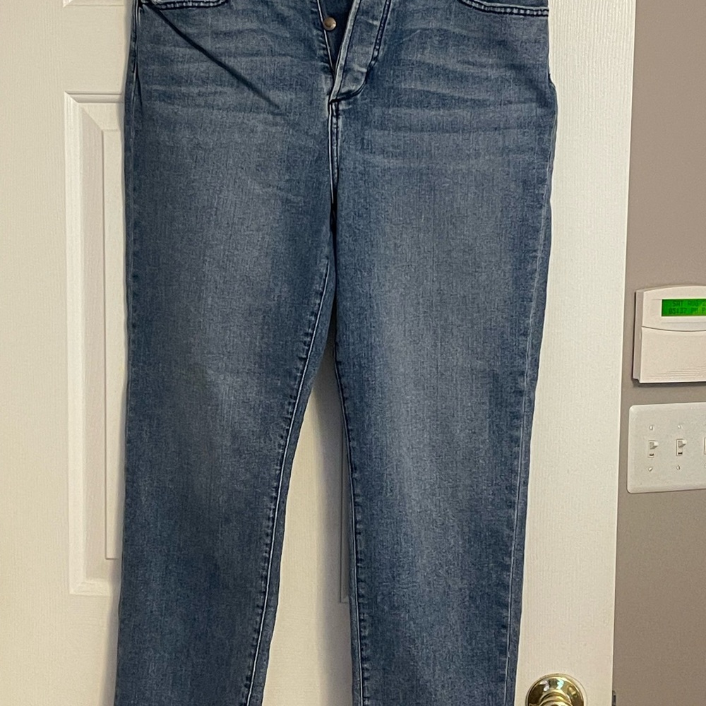 Joe's Jeans Women's Straight Leg in Dark Blue